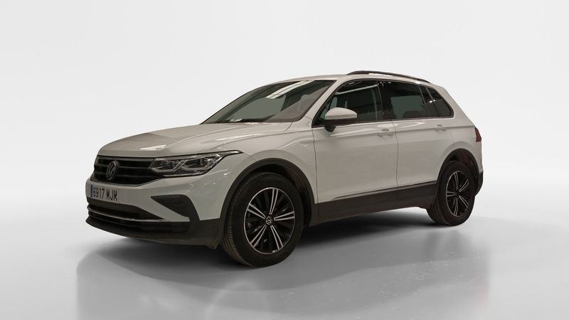 Blanco Usado 2023 VW Tiguan Life SUV | 29.500 € (Precio justo) - Imagen 1/4