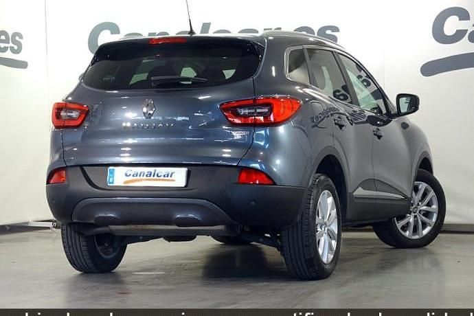 Usado Renault Kadjar Zen 131 CV (96 kW) 2015 Gris SUV