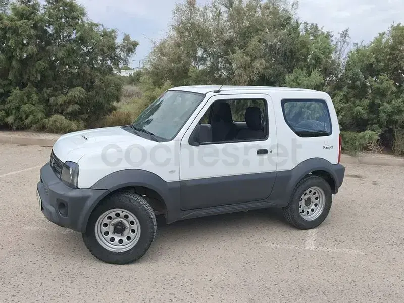 Usado Suzuki Jimny 85 CV (62 kW) 2014 Blanco SUV