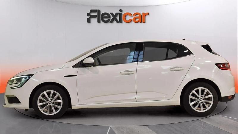 Usado Renault Mégane IV Business 111 CV (81 kW) 2017 Blanco Berlina