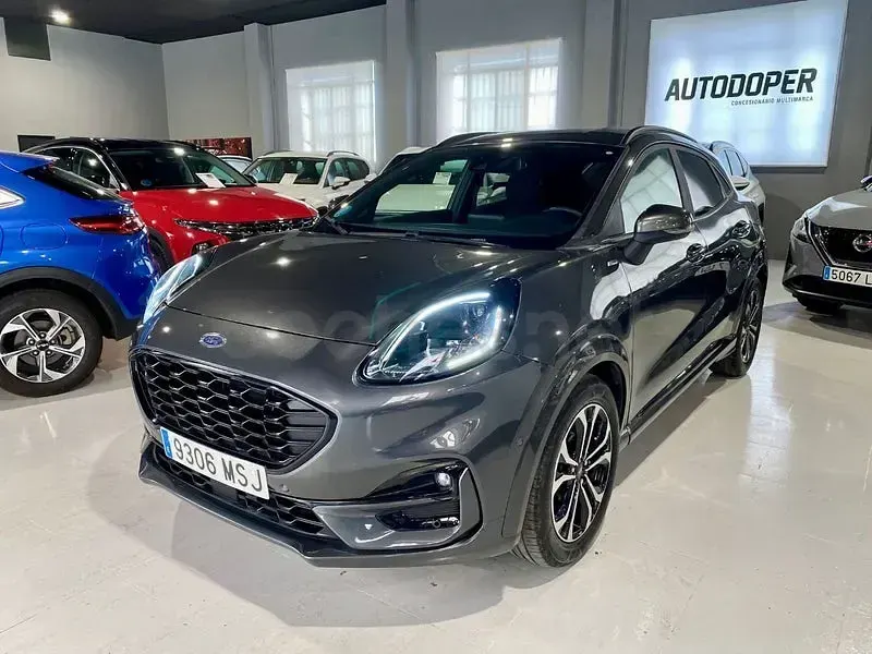 Usado Ford Puma ST-Line 125 CV (91 kW) 2024 Gris / plata SUV