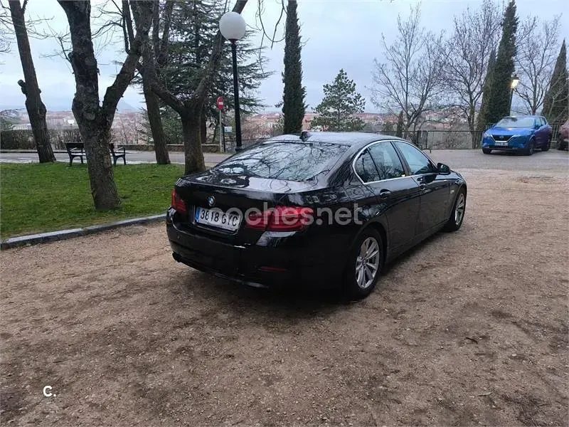 Usado BMW 523 Efficient Dynamics 190 CV (139 kW) 2010 Negro Berlina