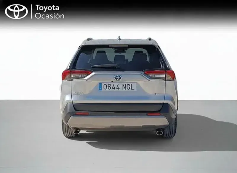 Usado Toyota RAV4 Hybrid Advance 218 CV (160 kW) 2025 Gris / plata SUV
