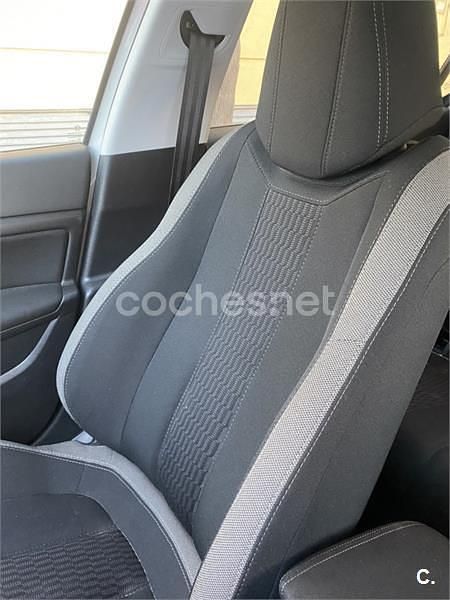 Usado Peugeot 308 Active 110 CV (80 kW) 2015 Blanco Berlina