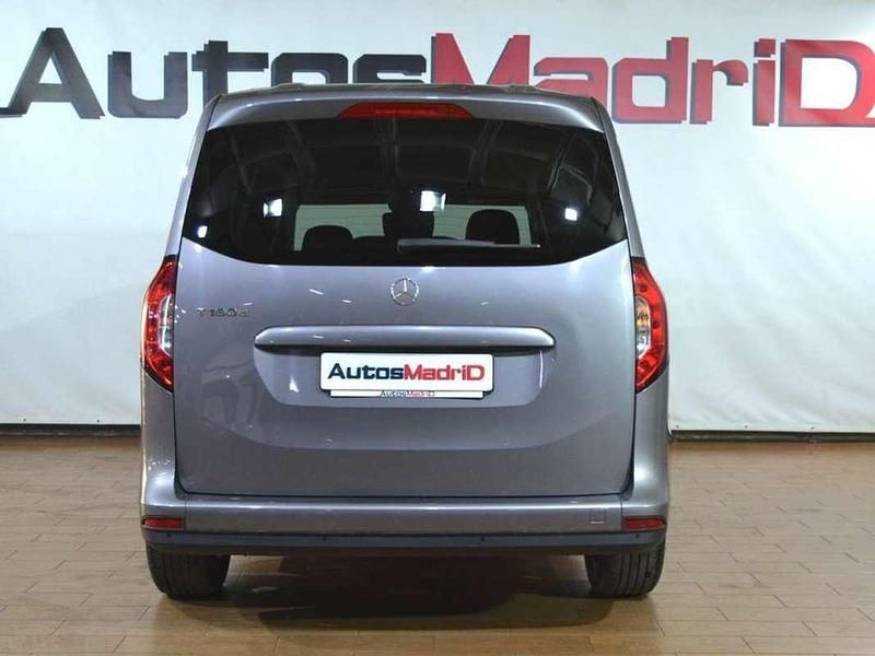 Usado Mercedes T180 117 CV (86 kW) 2023 Gris Monovolumen
