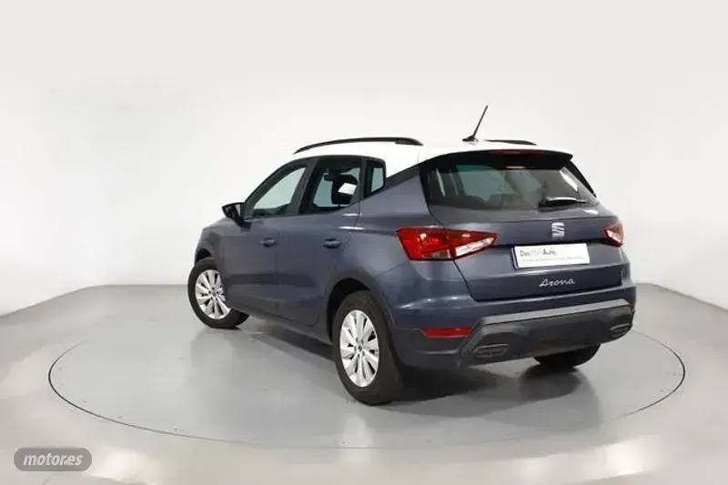 Usado Seat Arona Style 115 CV (84 kW) 2025 Blanco SUV