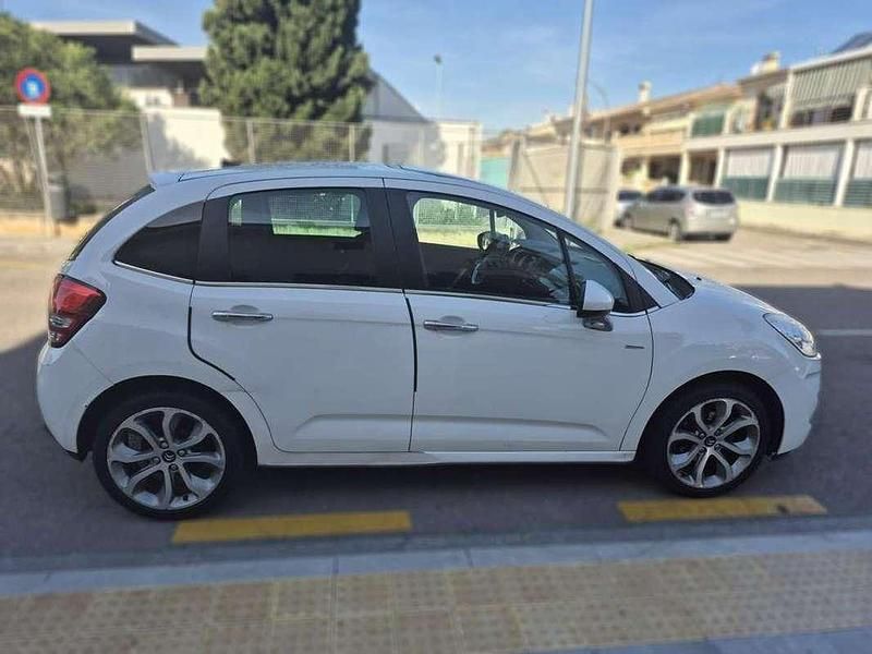 Usado Citroën C3 Exclusive 95 CV (69 kW) 2011 Blanco Utilitario