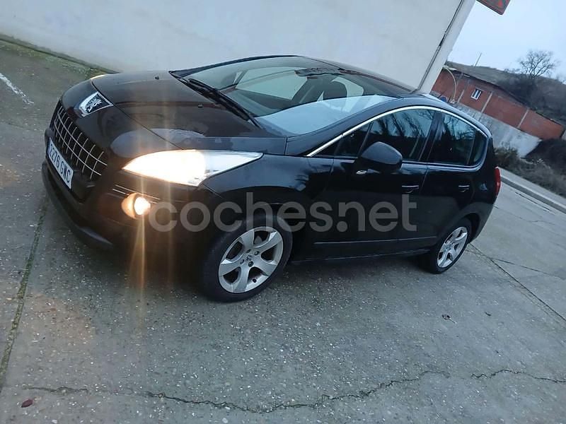 Negro Usado 2010 Peugeot 3008 Berlina | 2900 € (Precio justo) - Imagen 1/4