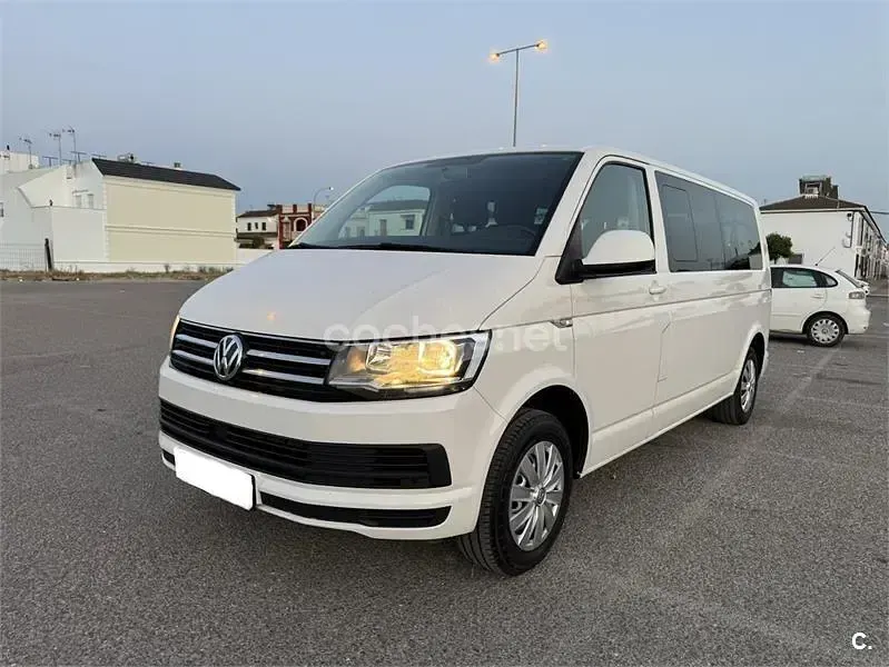Usado VW Caravelle Trendline 150 CV (110 kW) 2018 Blanco Van