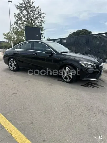 Usado Mercedes CLA220 177 CV (130 kW) 2017 Negro Coupe