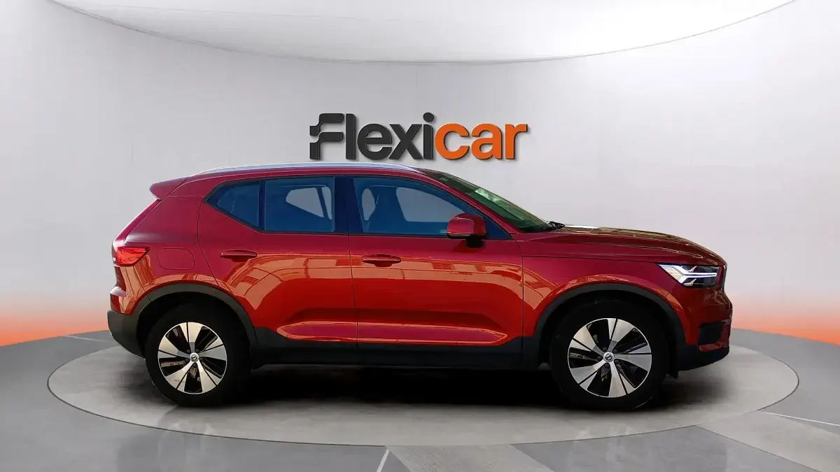 Usado Volvo XC40 163 CV (119 kW) 2020 Rojo SUV