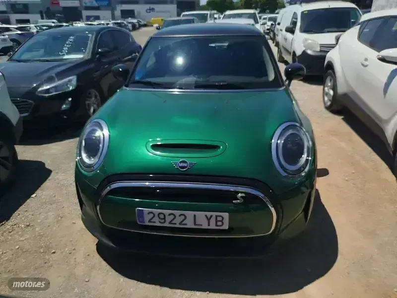 Usado Mini Cooper SE 135 kW (184 CV) 2022 Verde Utilitario