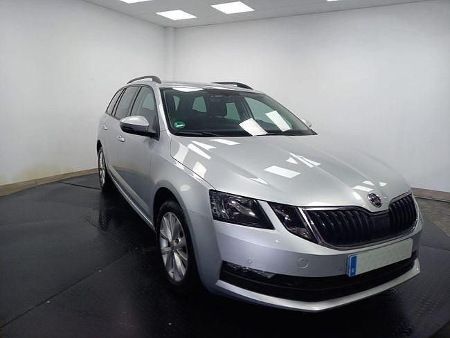 Usado Skoda Octavia Ambition 116 CV (85 kW) 2018 Gris Familiar