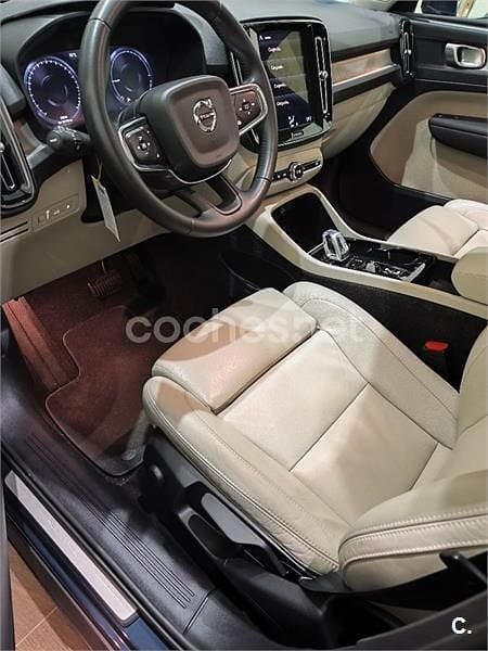 Usado Volvo XC40 Inscription 211 CV (155 kW) 2021 Azul SUV