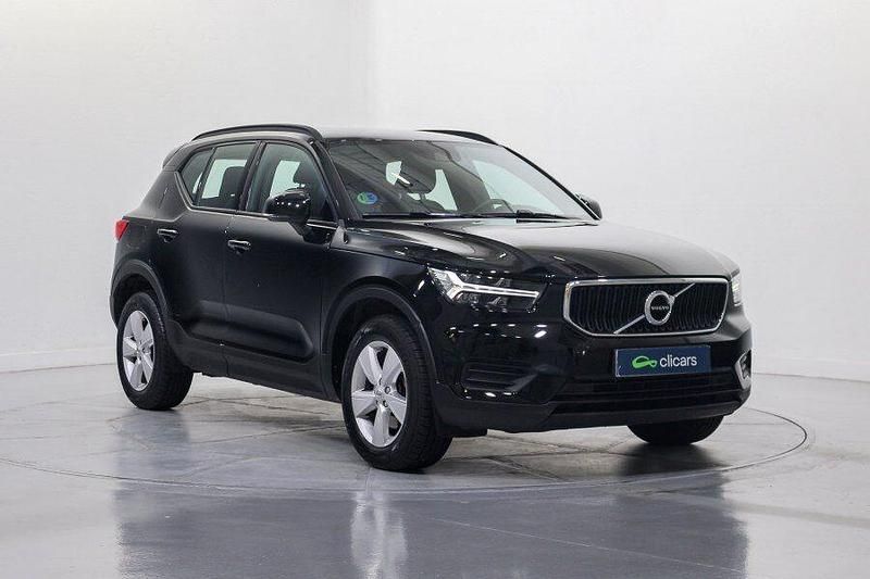 Usado Volvo XC40 Core 163 CV (119 kW) 2022 Negro SUV
