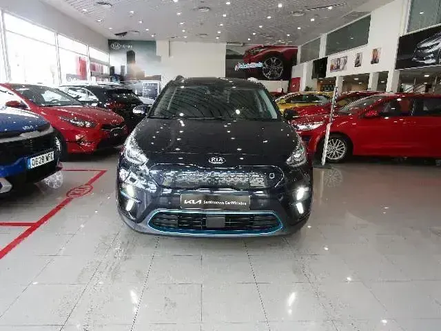 Usado Kia e-Niro 100 kW (136 CV) 2019 Azul SUV