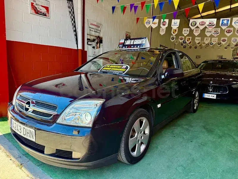 Usado Opel Vectra Sport 150 CV (110 kW) 2006 Negro Berlina