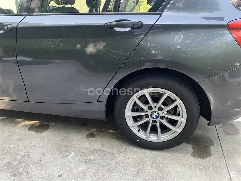 Usado BMW 116 Comfort Edition 116 CV (85 kW) 2016 Gris / plata Utilitario