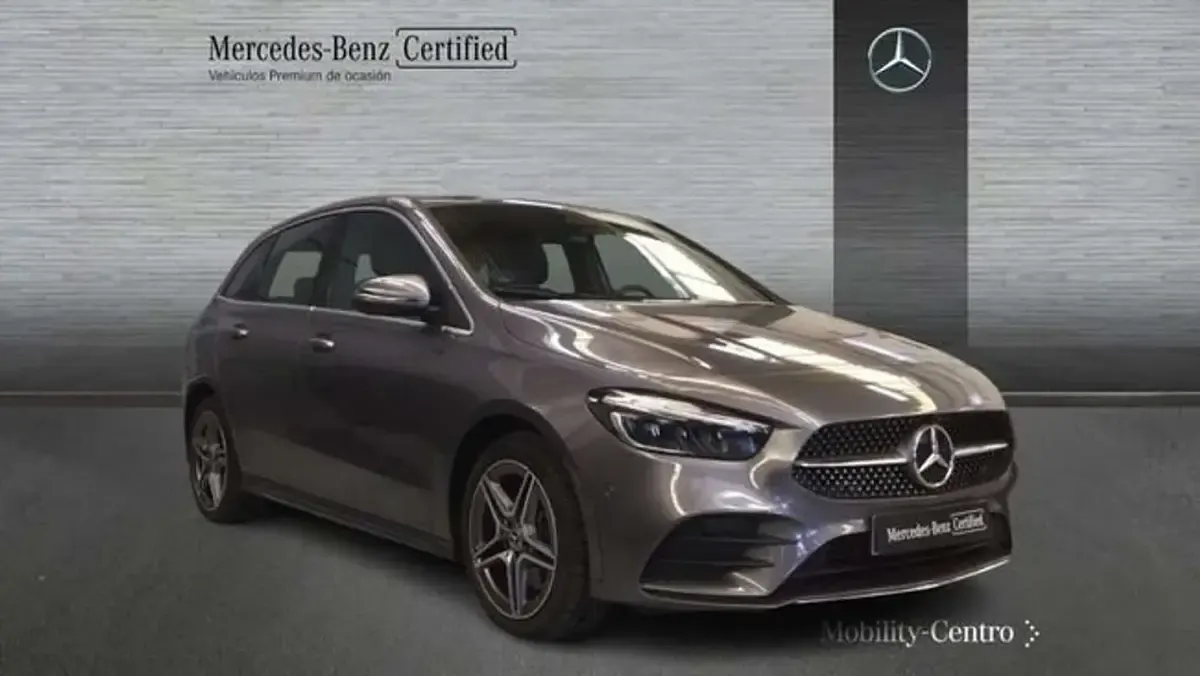 Usado Mercedes E250 163 CV (119 kW) 2025 Gris Familiar