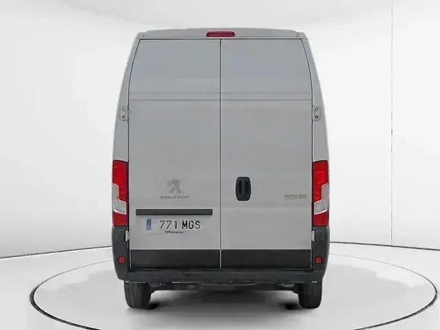 Usado Peugeot Boxer S 140 CV (102 kW) 2023 Blanco Van