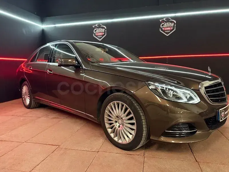 Usado Mercedes E250 Elegance 211 CV (155 kW) 2015 Marrón Berlina