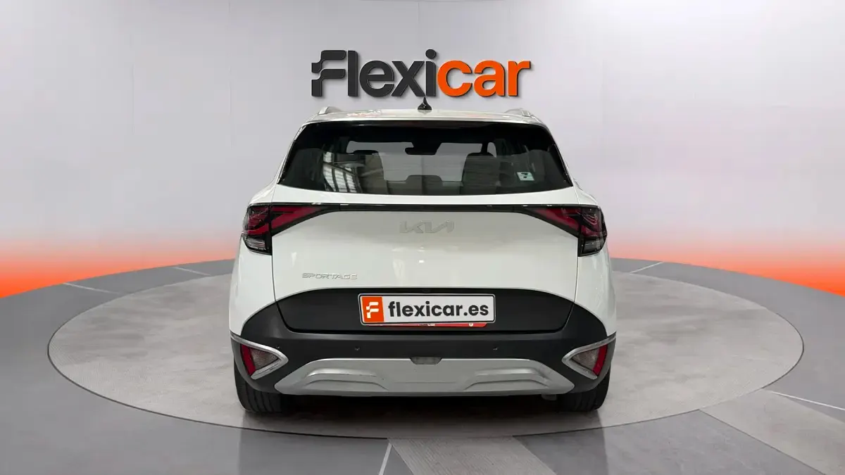 Usado Kia Sportage 150 CV (110 kW) 2022 Blanco SUV