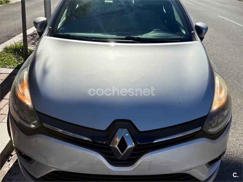 Gris / plata Usado 2017 Renault Clio IV Zen Berlina | 12.000 € (Precio justo) - Imagen 1/4