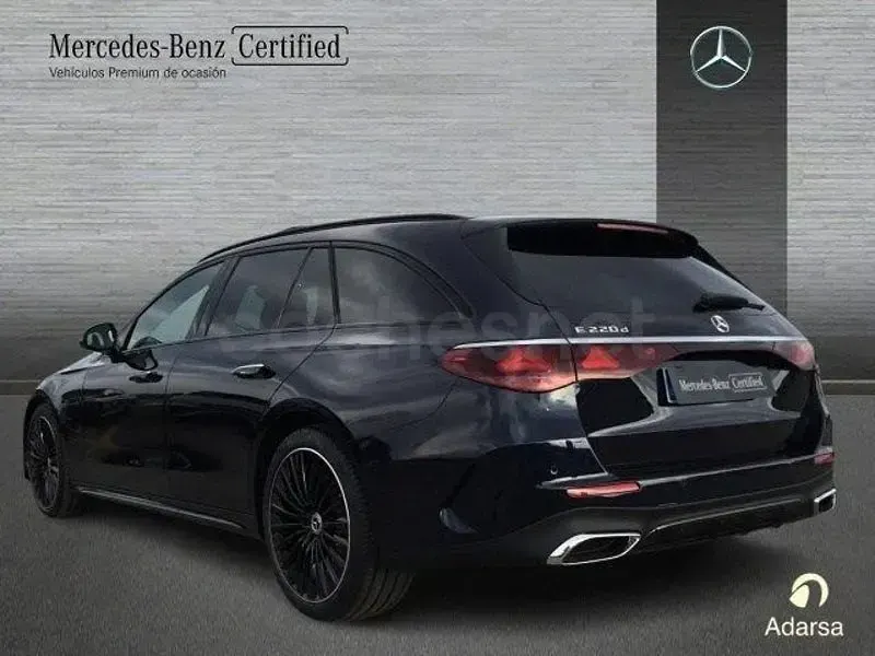 Usado Mercedes E220 197 CV (144 kW) 2026 Azul Familiar