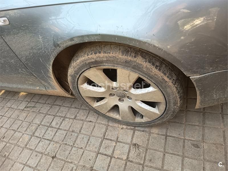 Usado Audi A6 233 CV (171 kW) 2007 Gris / plata Familiar