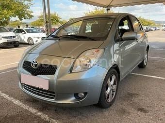 Gris / plata Usado 2008 Toyota Yaris Sol Berlina | 7850 € (Precio justo) - Imagen 1/3