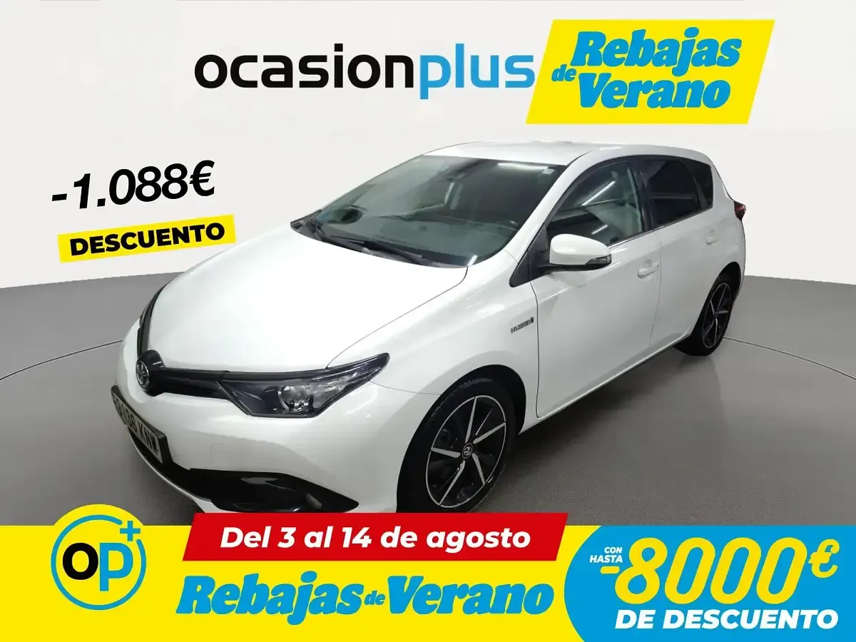 Usado Toyota Auris Hybrid Edition 136 CV (100 kW) 2018 Blanco Berlina