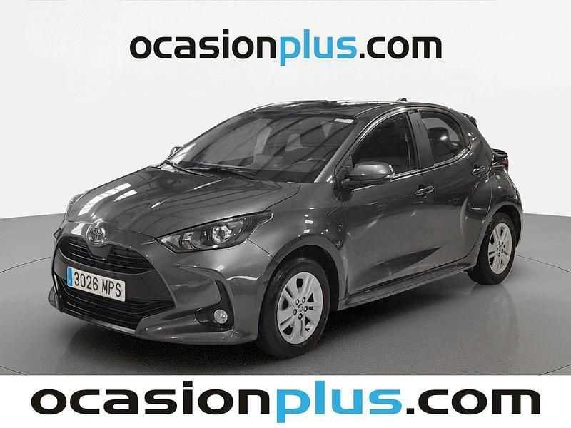 Usado Toyota Yaris Edition 125 CV (91 kW) 2024 Gris Utilitario