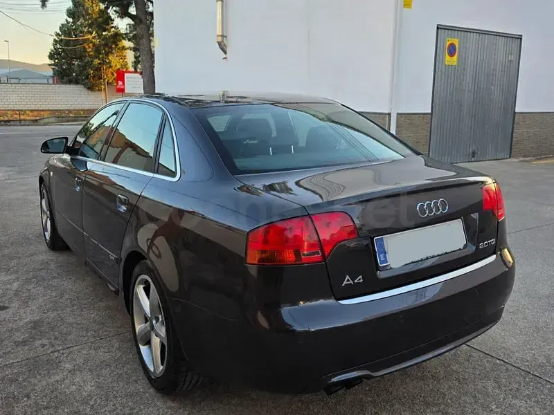 Usado Audi A4 S-Line 140 CV (102 kW) 2007 Negro Berlina