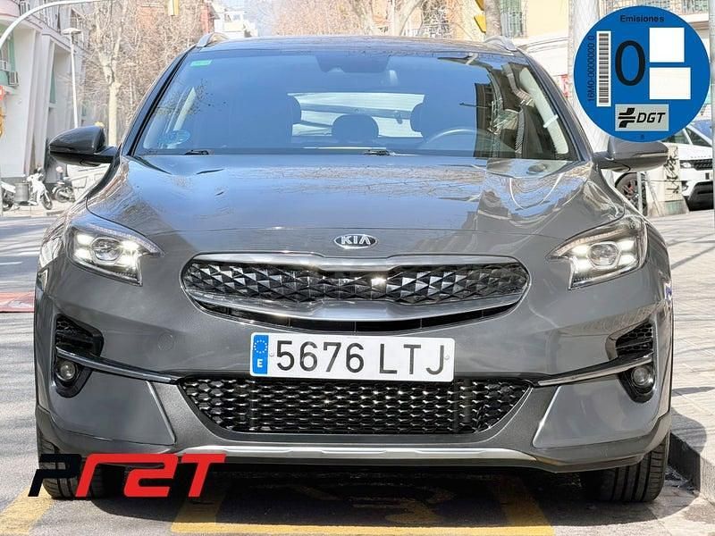 Usado Kia XCeed 141 CV (103 kW) 2021 Gris / plata SUV