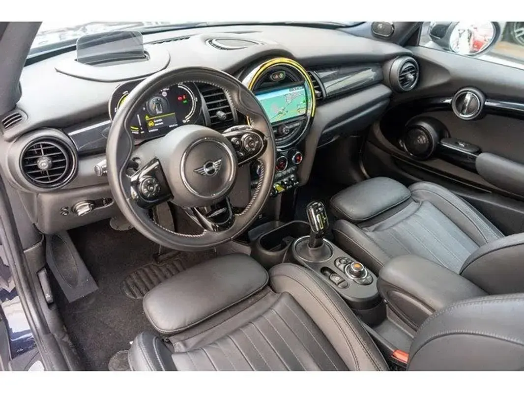 Usado Mini Cooper SE 135 kW (184 CV) 2021 Negro Utilitario