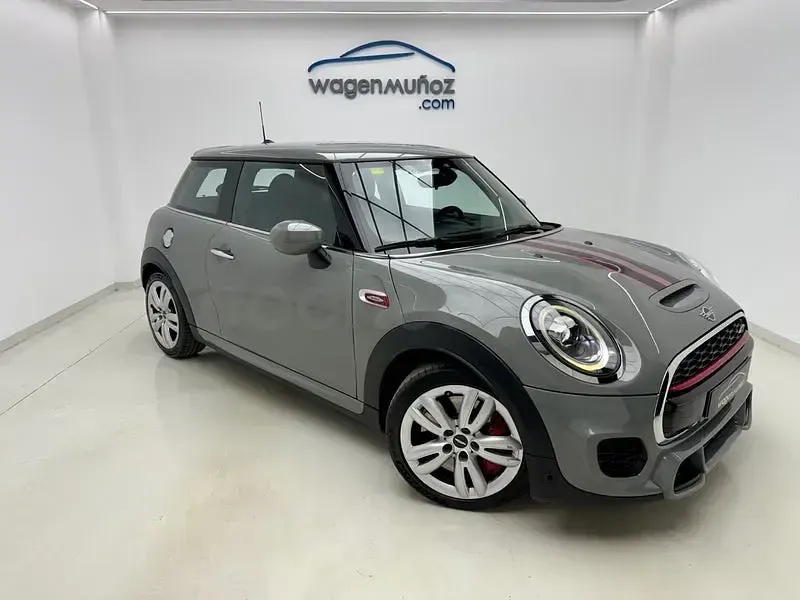Usado Mini John Cooper Works 231 CV (169 kW) 2020 Gris / plata Utilitario