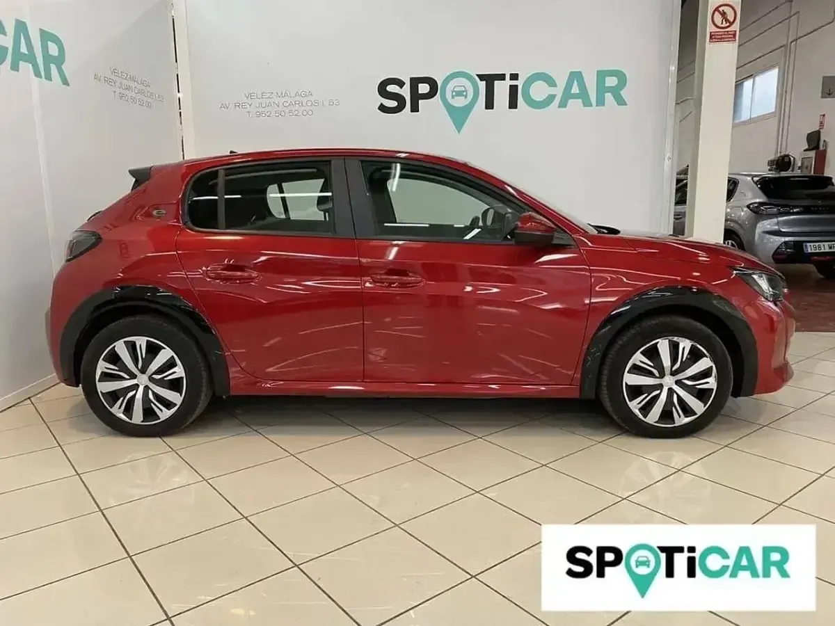 Usado Peugeot e-208 Active 100 kW (136 CV) 2021 Rojo Utilitario