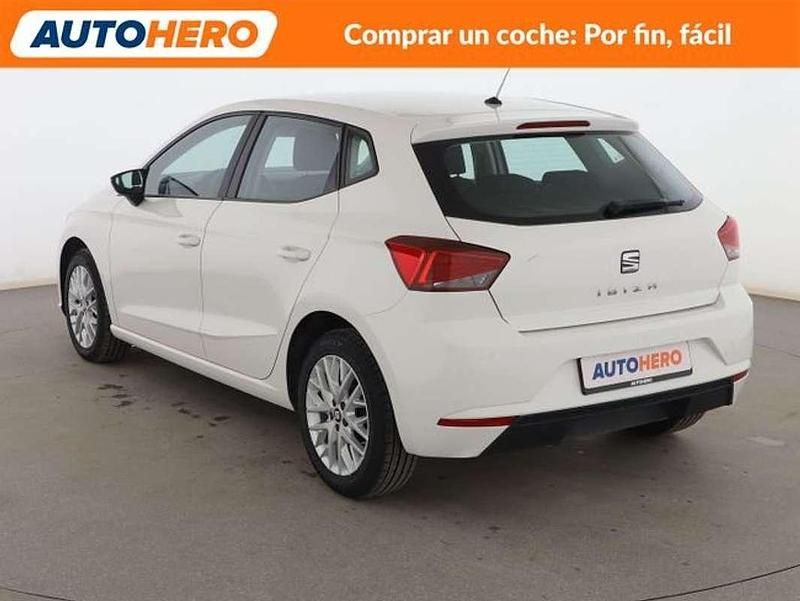 Usado Seat Ibiza Style 90 CV (66 kW) 2018 Blanco Utilitario
