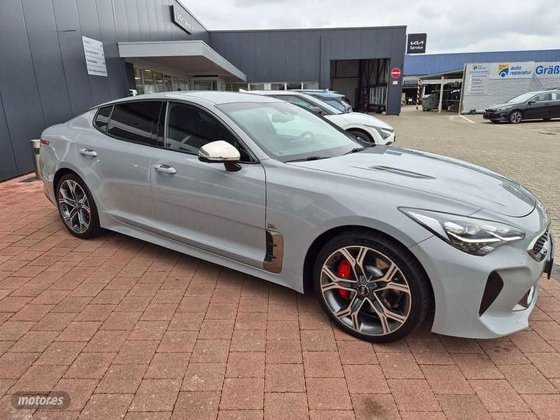 Rojo Usado 2018 Kia Stinger 3 Berlina | 31.990 € - Imagen 1/4