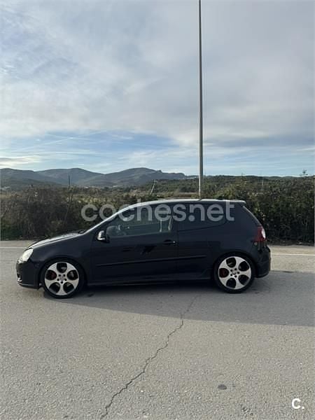 Usado VW Golf V GTI 200 CV (147 kW) 2007 Negro Berlina