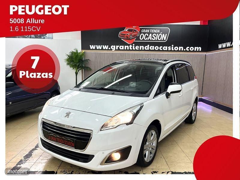 Usado Peugeot 5008 Allure 120 CV (88 kW) 2014 Blanco Monovolumen
