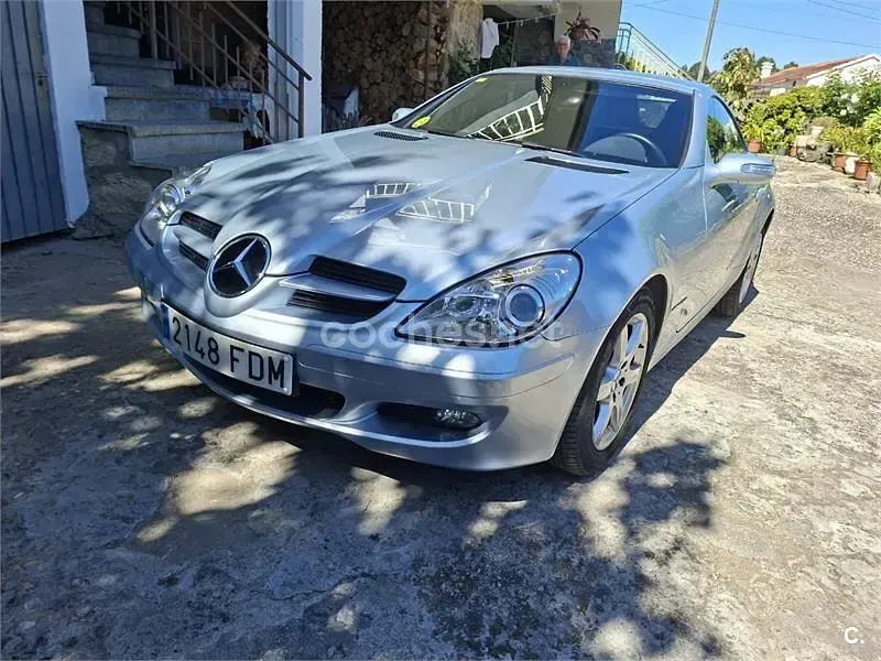Usado Mercedes SLK200 163 CV (119 kW) 2005 Gris / plata Descapotable