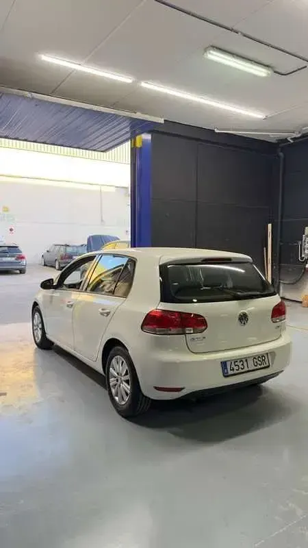 Usado VW Golf VI Advance 105 CV (77 kW) 2009 Blanco Utilitario