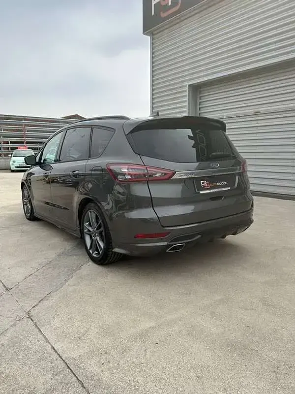 Usado Ford S-MAX ST-Line 189 CV (139 kW) 2019 Gris Monovolumen