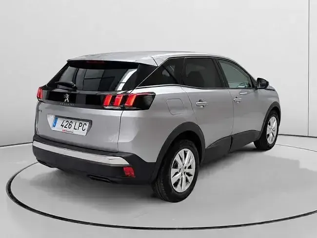 Usado Peugeot 3008 Active 130 CV (95 kW) 2021 Gris SUV