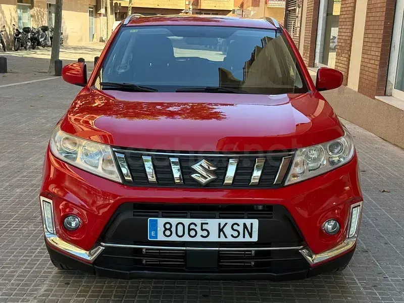 Usado Suzuki Vitara GLX 140 CV (102 kW) 2018 Rojo SUV