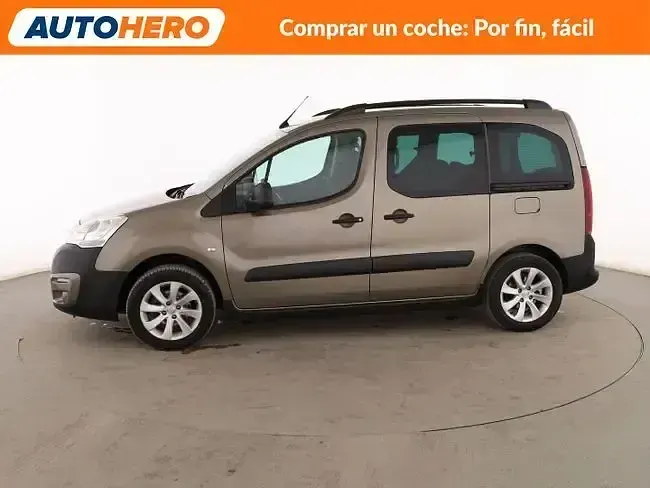Usado Peugeot TePee Outdoor 100 CV (73 kW) 2017 Marrón Monovolumen