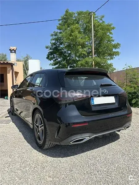 Usado Mercedes A180 109 CV (80 kW) 2018 Negro Berlina