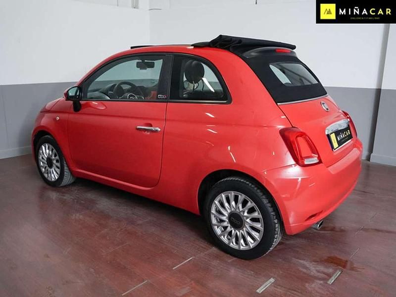 Usado Fiat 500C Lounge 69 CV (50 kW) 2021 Rojo Descapotable