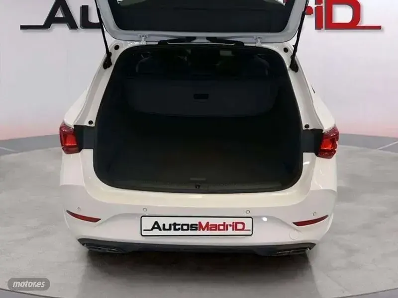 Usado Cupra Leon 150 CV (110 kW) 2024 Blanco Familiar